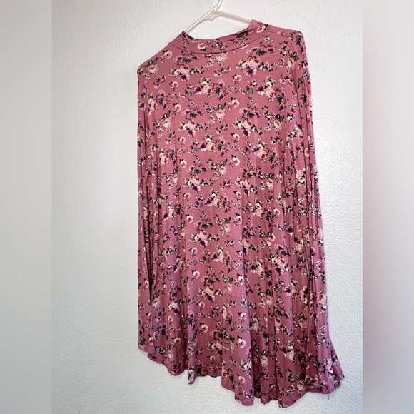 Floral Pink V-Neck Top long sleeve size Xl long sleeve - Picture 6 of 9